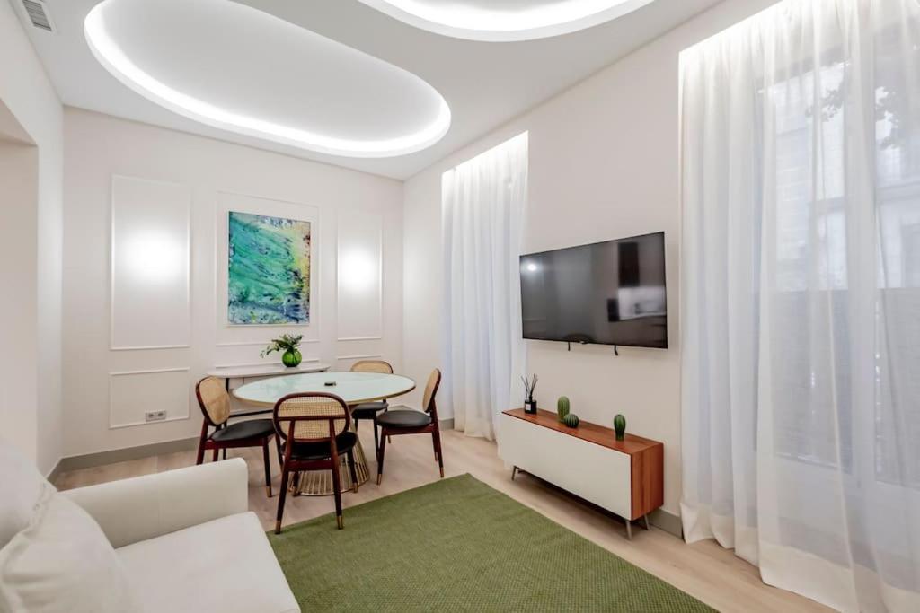 Vip Malasana 6 Pax Madrid